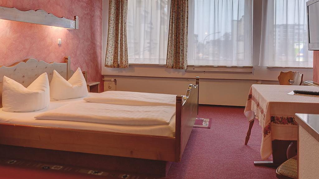 Hotel Luitpold Landshut Habitación foto
